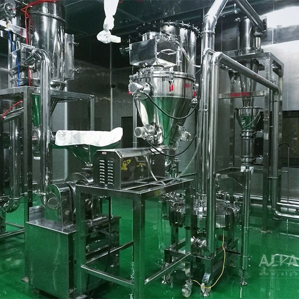 山(shān)東(dōng)省某藥業(yè)公司撲熱(rè)息痛生(shēng)産線