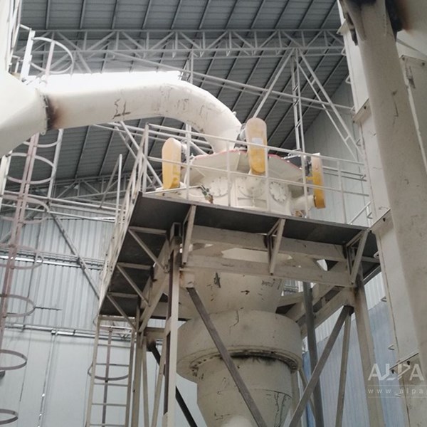 江西(xī)某水(shuǐ)泥廠(chǎng)碳酸鈣分(fēn)級生(shēng)産線