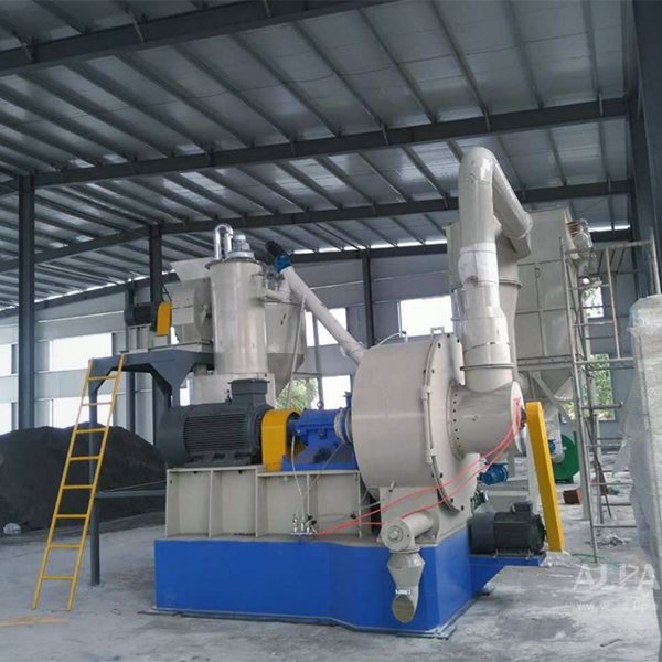 北(běi)京某化(huà)工(gōng)企業(yè) 脫硫劑 機(jī)械粉碎機(jī)生(shēng)産線