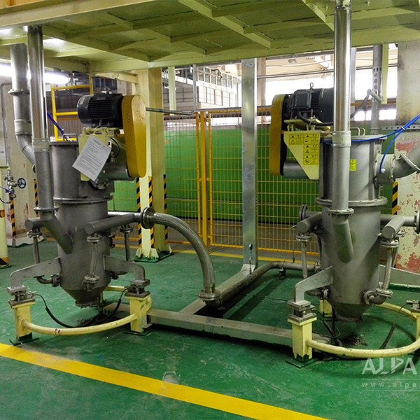 雲南(nán)某集團公司研究院催化(huà)劑粉碎生(shēng)産線